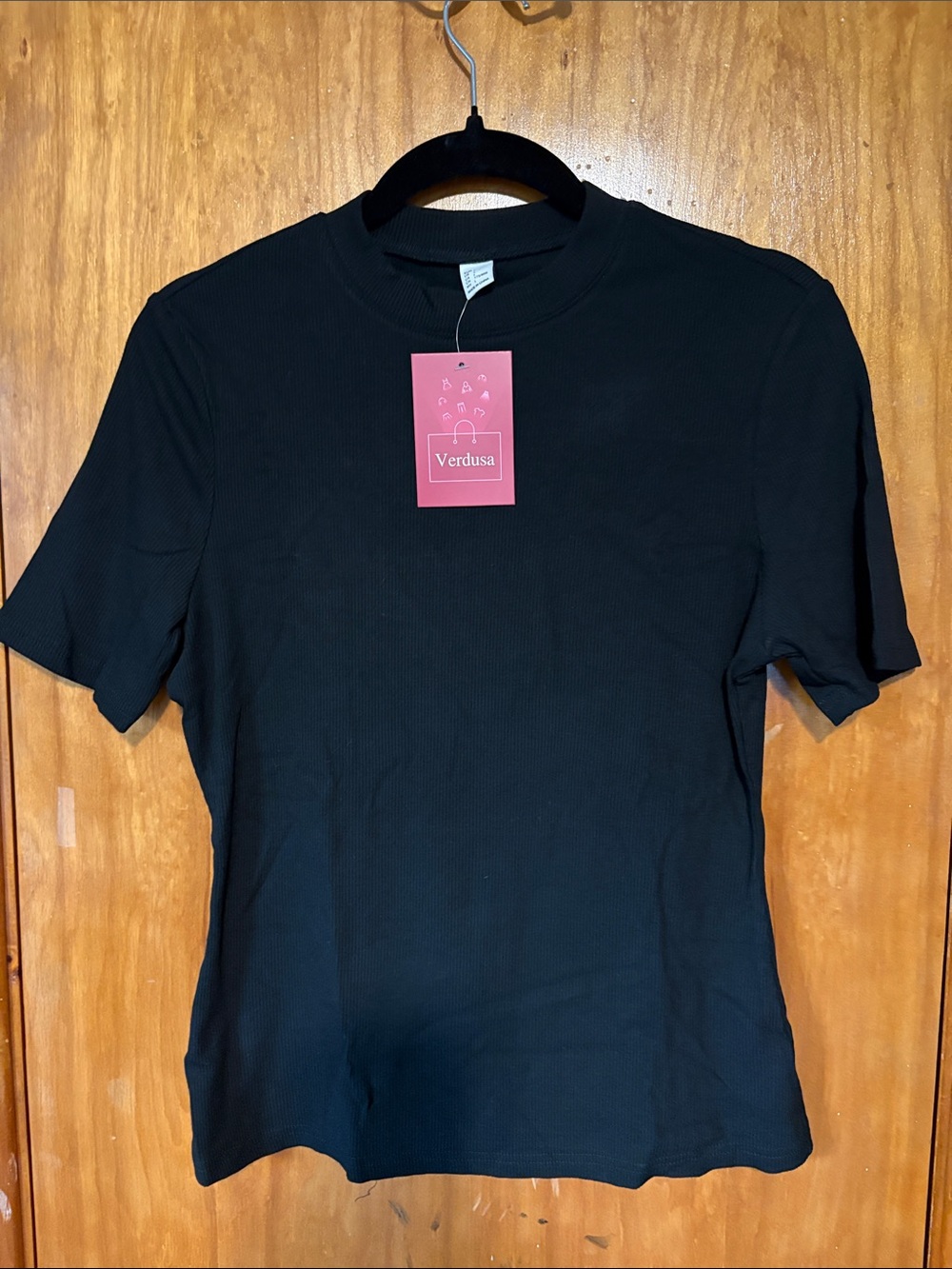 NWT Verdusa Black Ribbed Short Sleeve Tee - Size L